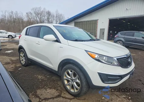 2016 Kia Sportage Lx z USA, uszkodzony, nr VIN KNDPBCAC5G7878463
